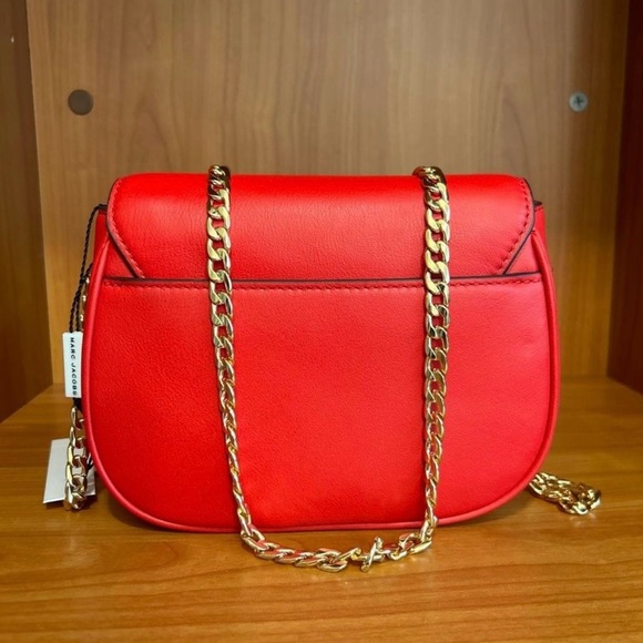 NWT Marc Jacob’s - Lipstick Red Shoulder Bag with Gold Chain - Picture 2 of 10